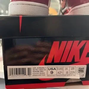 Air Jordan 1s ? Retro High OG ALMOST BRAND NEW Barley Worn and OG-Box CLEAN Sz9 Jordan | Shoes | Air Jordan S Retro High Og Almost Brand New  main image 3